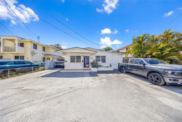 2 of 18 - 3532 Nw 4th Terrace, Miami, FL