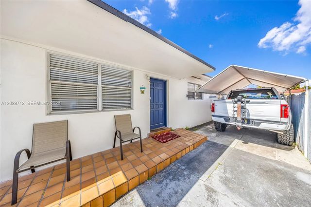 5 of 18 - 3532 Nw 4th Terrace, Miami, FL
