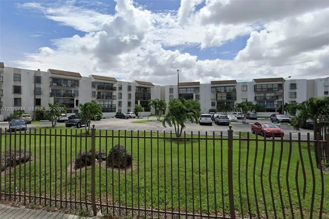 1300 Sw 122nd Avenue #101-2, Miami