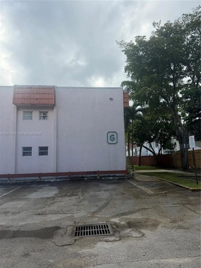 4 of 14 - 7610 Stirling Road #205g, Davie, FL
