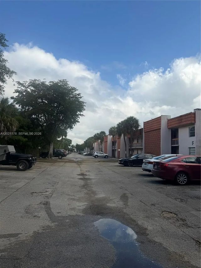 5 of 14 - 7610 Stirling Road #205g, Davie, FL