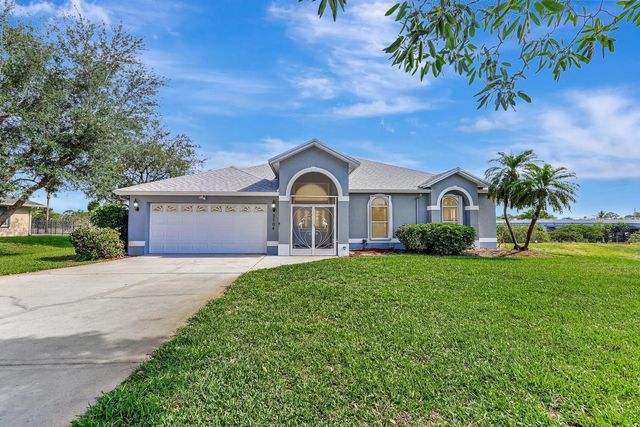 2704 Se Eagle Drive, Port St. Lucie