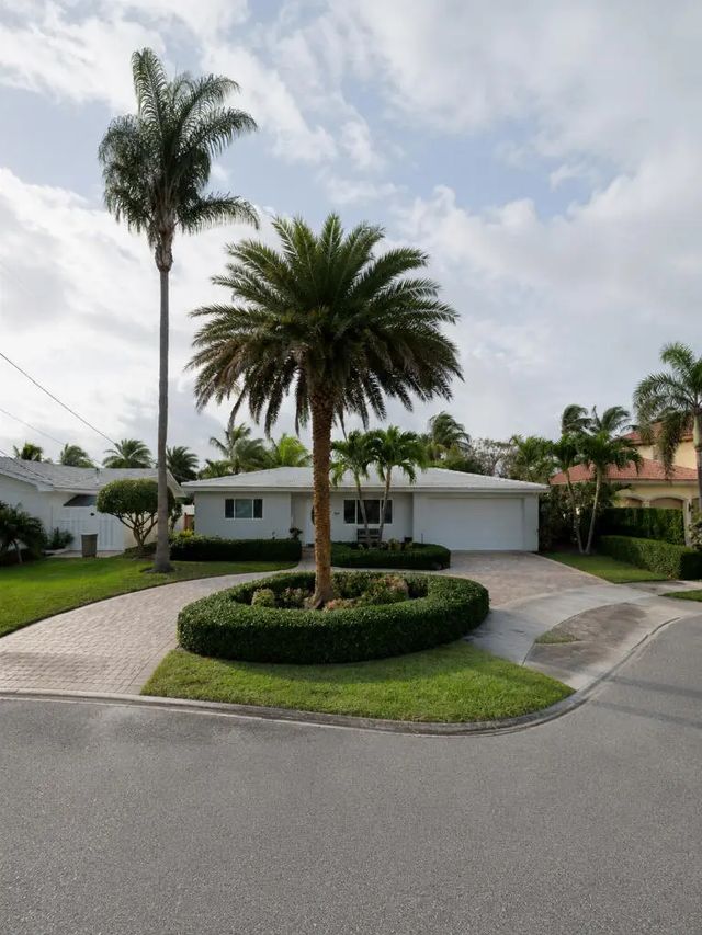 636 Kingfish Road, North Palm Beach