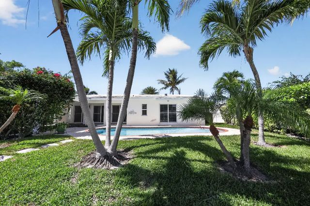 3 of 24 - 636 Kingfish Road, North Palm Beach, FL