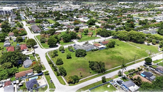 5 of 11 - 10330 Sw 178th Street, Miami, FL
