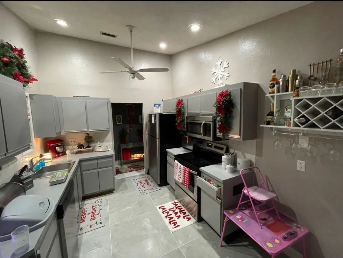 7620 Nw 38th Court, Sunrise