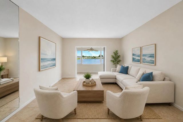 4 of 14 - 1116 Lake Terrace #207, Boynton Beach, FL