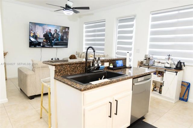 21101 Nw 14th Place #335, Miami Gardens
