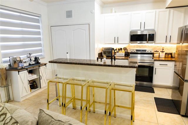 4 of 26 - 21101 Nw 14th Place #335, Miami Gardens, FL