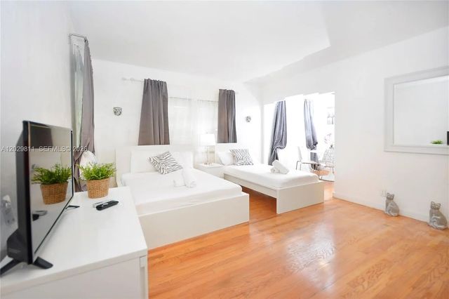 2 of 4 - 1021 Euclid Avenue #1, Miami Beach, FL