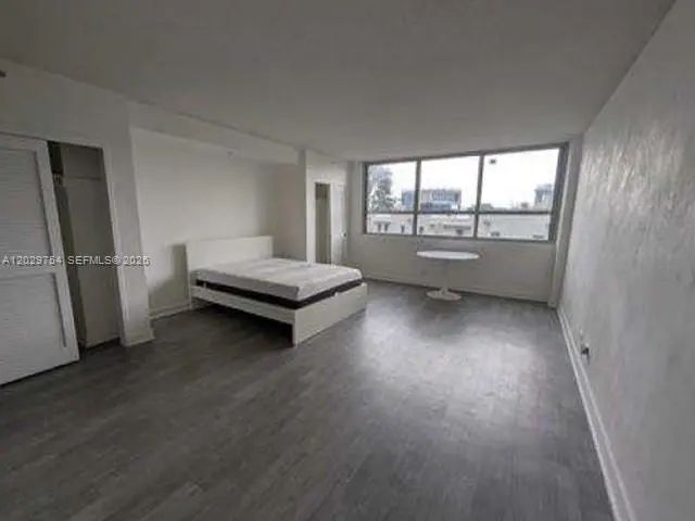 5 of 8 - 1500 Bay Road #310s, Miami Beach, FL