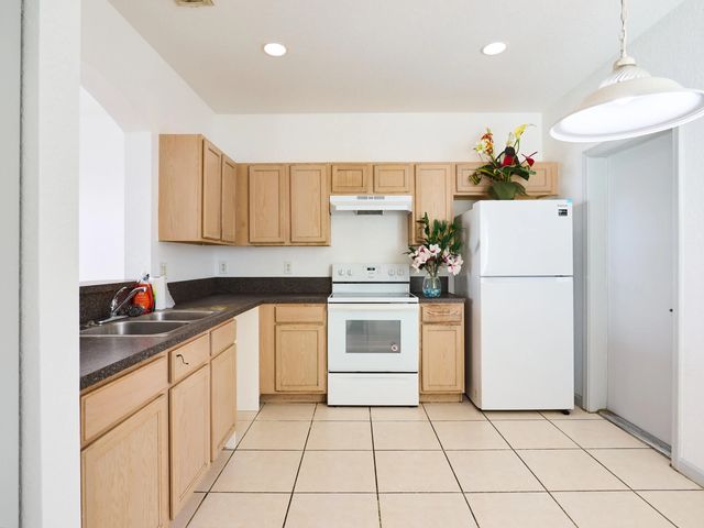 2052 Oakhurst Way, Riviera Beach