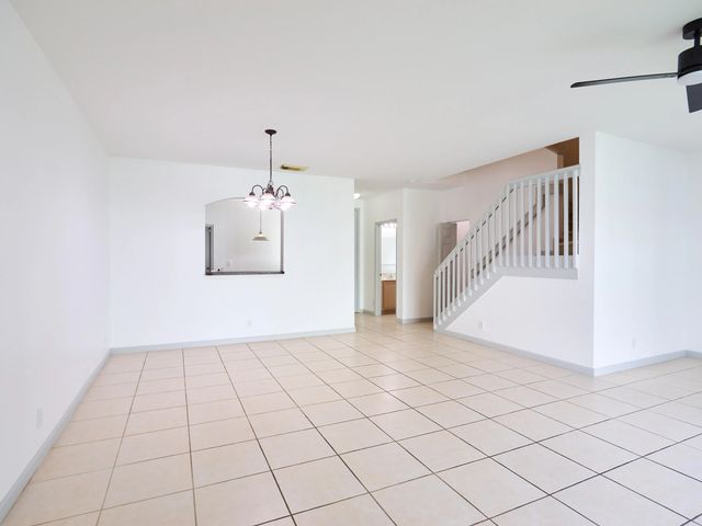 3 of 36 - 2052 Oakhurst Way, Riviera Beach, FL