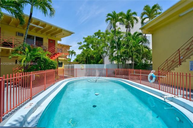 12195 W Dixie Highway #6e, North Miami