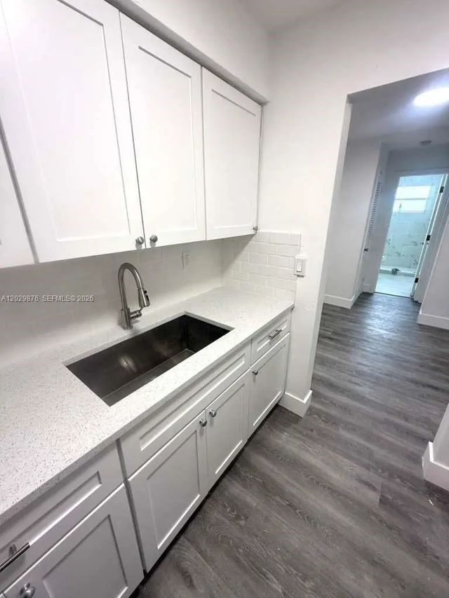 2 of 16 - 12195 W Dixie Highway #6e, North Miami, FL