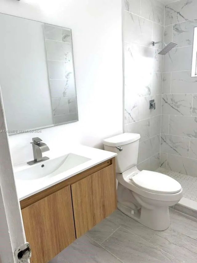 4 of 16 - 12195 W Dixie Highway #6e, North Miami, FL