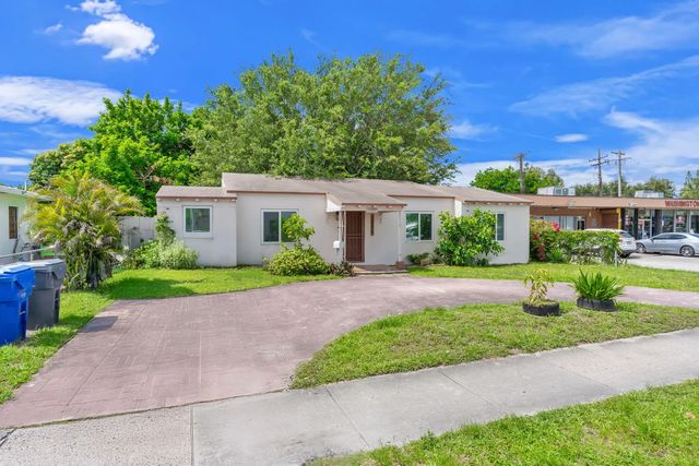2 of 25 - 2126 Washington Street, Hollywood, FL