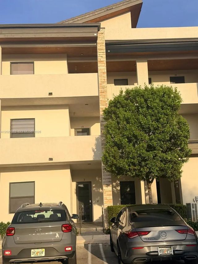 4 of 26 - 8005 Nw 104th Avenue #3, Doral, FL