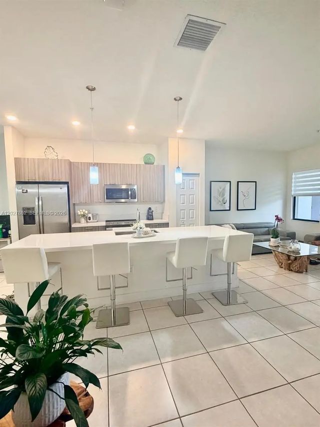 5 of 26 - 8005 Nw 104th Avenue #3, Doral, FL
