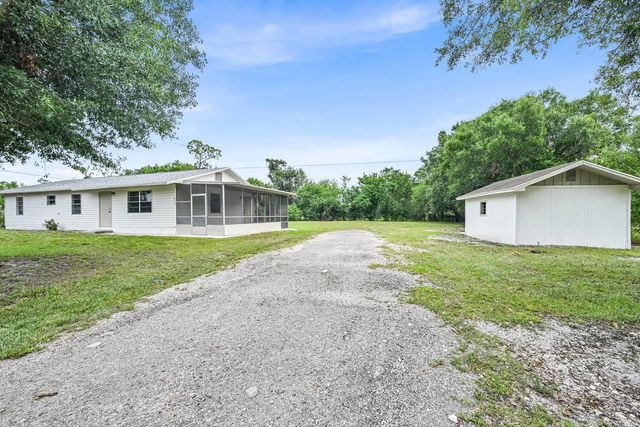 4 of 30 - 833 Nw 34th Street, Okeechobee, FL