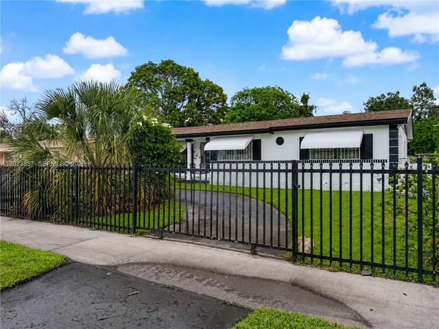 2 of 26 - 18805 Nw 19th Court, Miami Gardens, FL