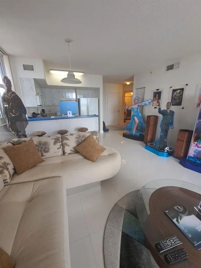 3 of 28 - 5085 Nw 7th Street #602, Miami, FL