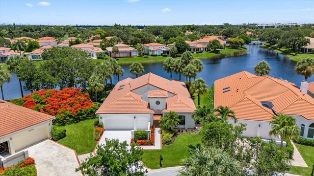2 of 28 - 3526 Lantern Bay Drive, Jupiter, FL