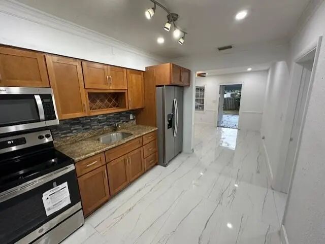 5 of 26 - 1660 Sw 28th Avenue, Fort Lauderdale, FL