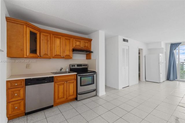 4 of 21 - 1750 James Avenue #9c, Miami Beach, FL