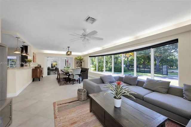 4 of 22 - 6970 Sw 124th Street, Pinecrest, FL