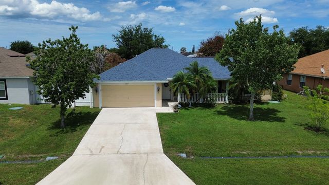1773 Sw Finch Lane, Port St. Lucie