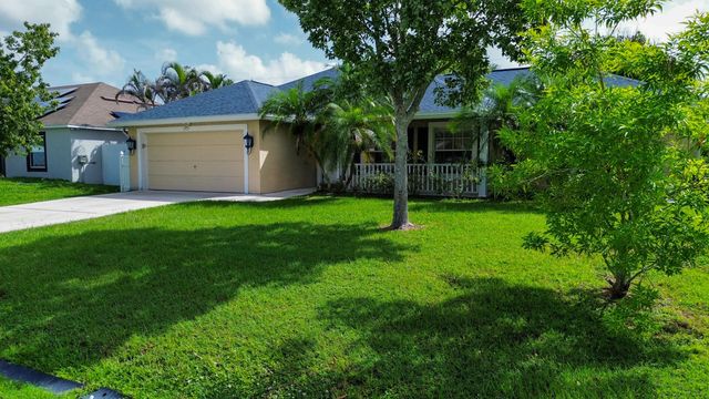 4 of 35 - 1773 Sw Finch Lane, Port St. Lucie, FL