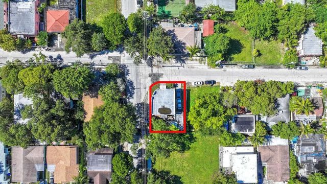 4 of 12 - 295 Ne 55th Street, Miami, FL