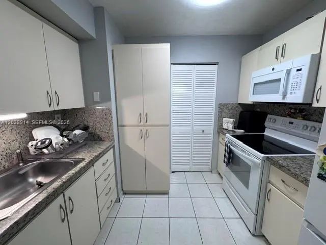3 of 22 - 11780 Sw 18th Street #428-2, Miami, FL