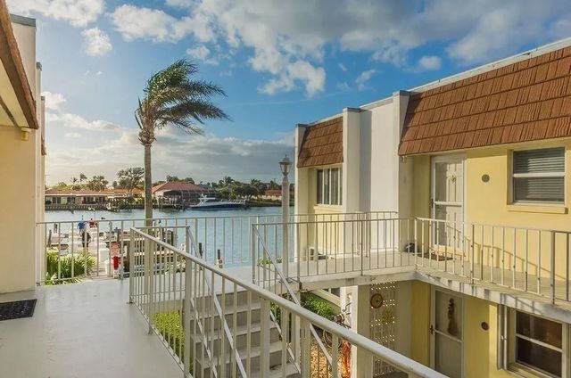3 of 31 - 1315 Bayshore Drive #204, Fort Pierce, FL