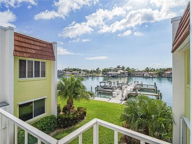 5 of 31 - 1315 Bayshore Drive #204, Fort Pierce, FL