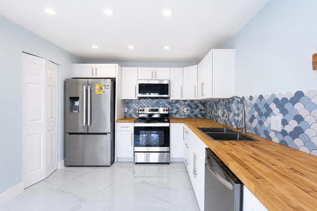 5 of 33 - 303 Knotty Pine Circle #a-1, Greenacres, FL