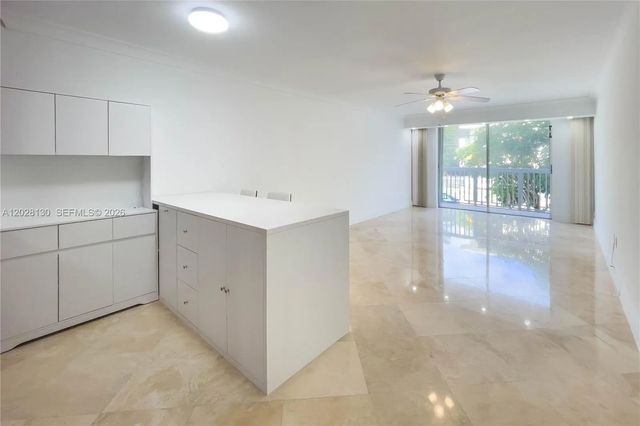 2 of 19 - 1670 Bay Road #2d, Miami Beach, FL