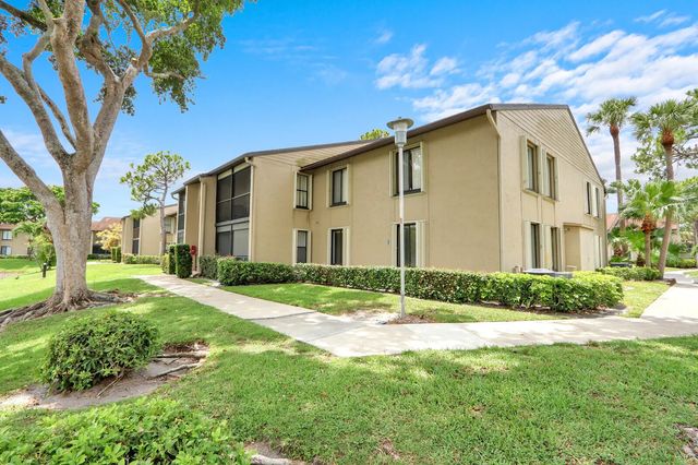 715 Sunny Pine Way #b1, Greenacres