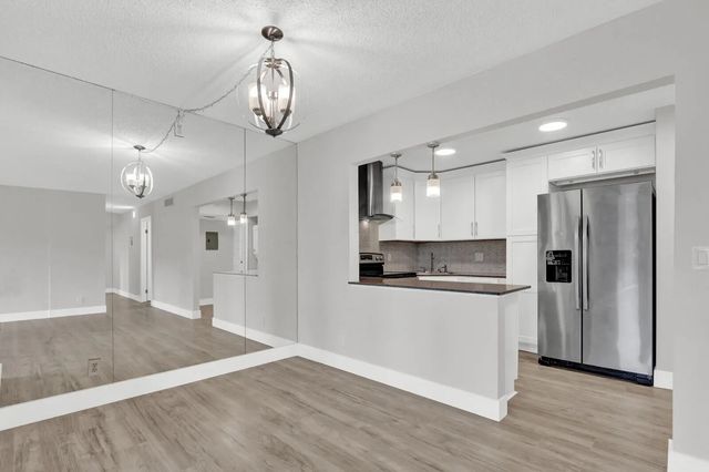 5 of 31 - 715 Sunny Pine Way #b1, Greenacres, FL