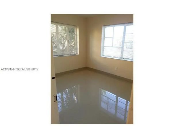 4 of 14 - 8320 Crespi Boulevard #11, Miami Beach, FL