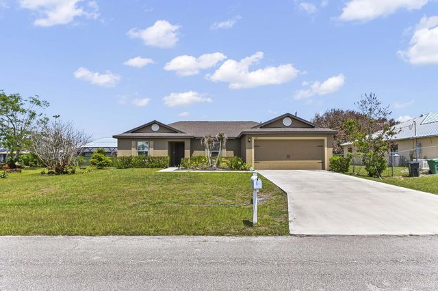 641 Sw Addie Street, Port St. Lucie