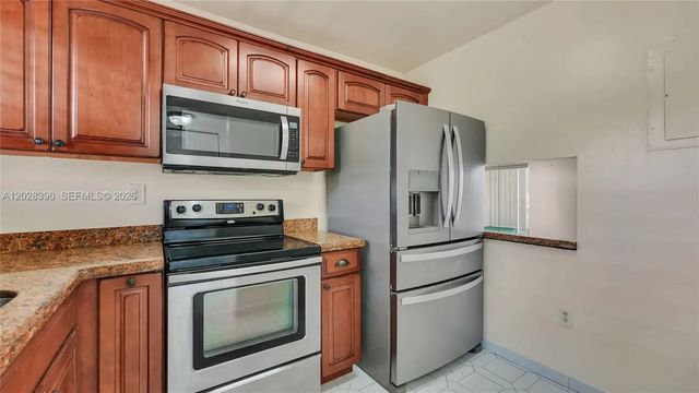 3 of 22 - 2811 N Pine Island Road #302, Sunrise, FL
