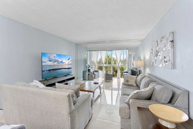 3 of 30 - 7807 Golf Cir Drive #h 305, Margate, FL