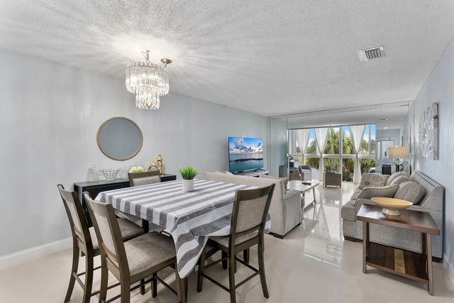 4 of 30 - 7807 Golf Cir Drive #h 305, Margate, FL