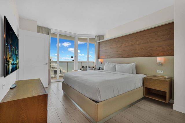 3 of 54 - 505 N Fort Lauderdale Beach Boulevard #2214, Fort Lauderdale, FL