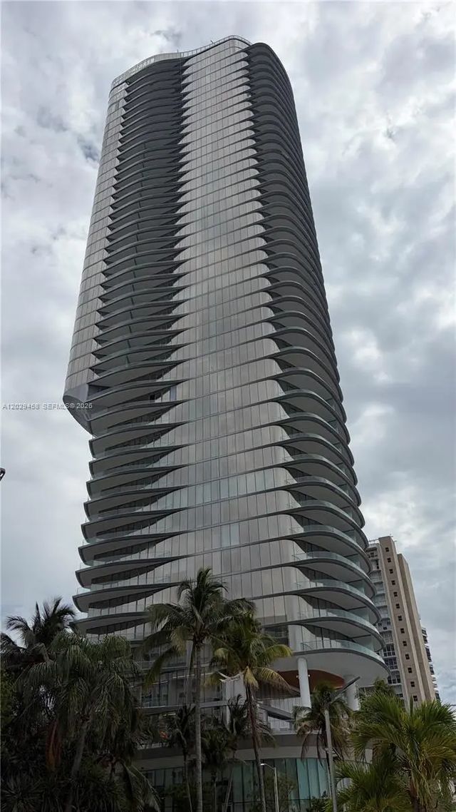 150 Se 25th Road, Miami