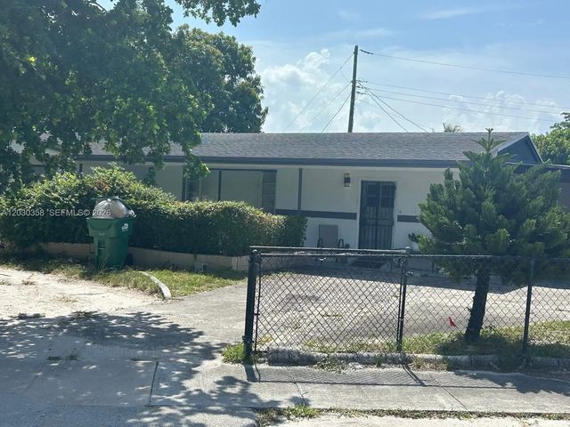 4301 Nw 171st Street, Miami Gardens