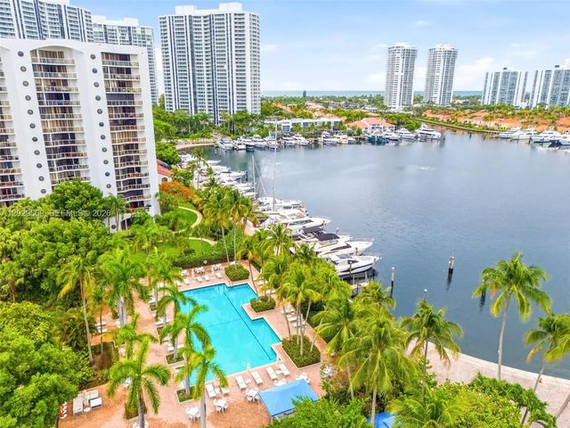 3 of 42 - 3610 Yacht Club Drive #1115, Aventura, FL