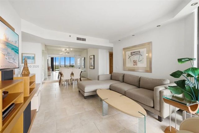 5 of 42 - 3610 Yacht Club Drive #1115, Aventura, FL